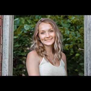 Meet your Posher, Aryn